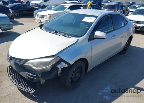 2016 Toyota Corolla Le z USA, uszkodzony, nr VIN 5YFBURHE3GP462943